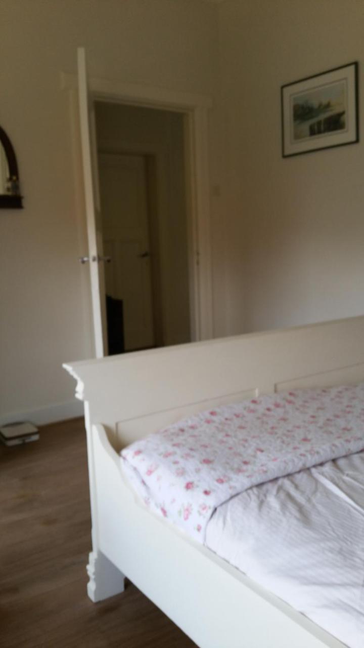 Gasterij D'Ouwe Pastorie Bed & Breakfast Wolphaartsdijk ภายนอก รูปภาพ
